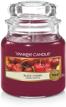 Yankee Candle sviečka malá Black Cherry