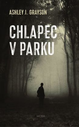 Chlapec v parku